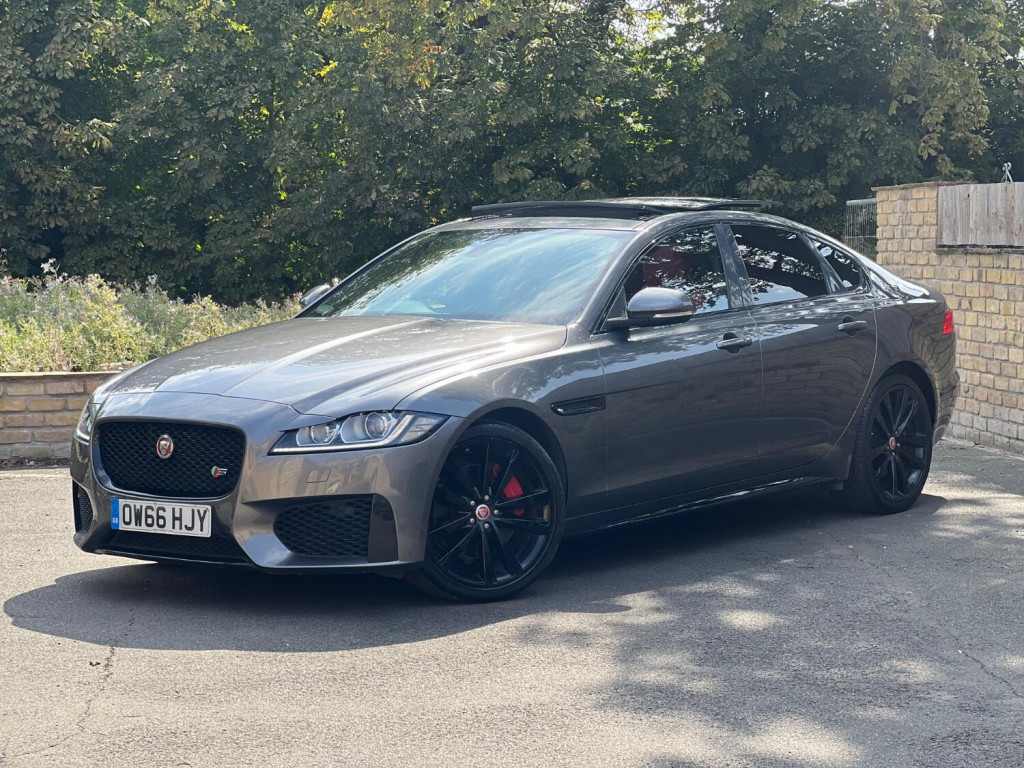 2017 Jaguar XF