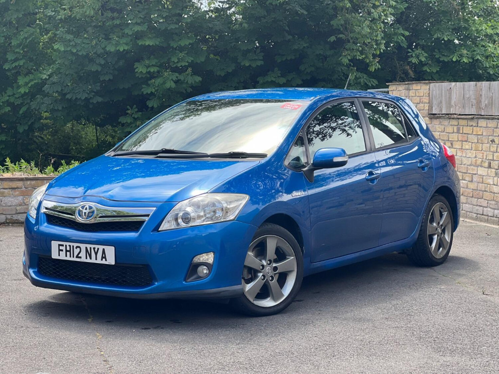 2012 Toyota AURIS
